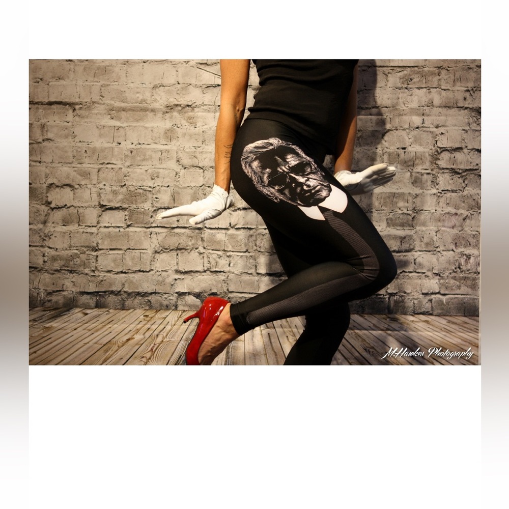 “Karl Leggingfeld” leggings as seen on Miley Cyrus